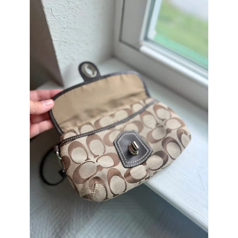 Coach Vintage Signature Canvas Turnlock Wristlet with Leather Trim in Brown EUC